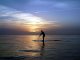 Stand UP Paddling bei Sonnenuntergang